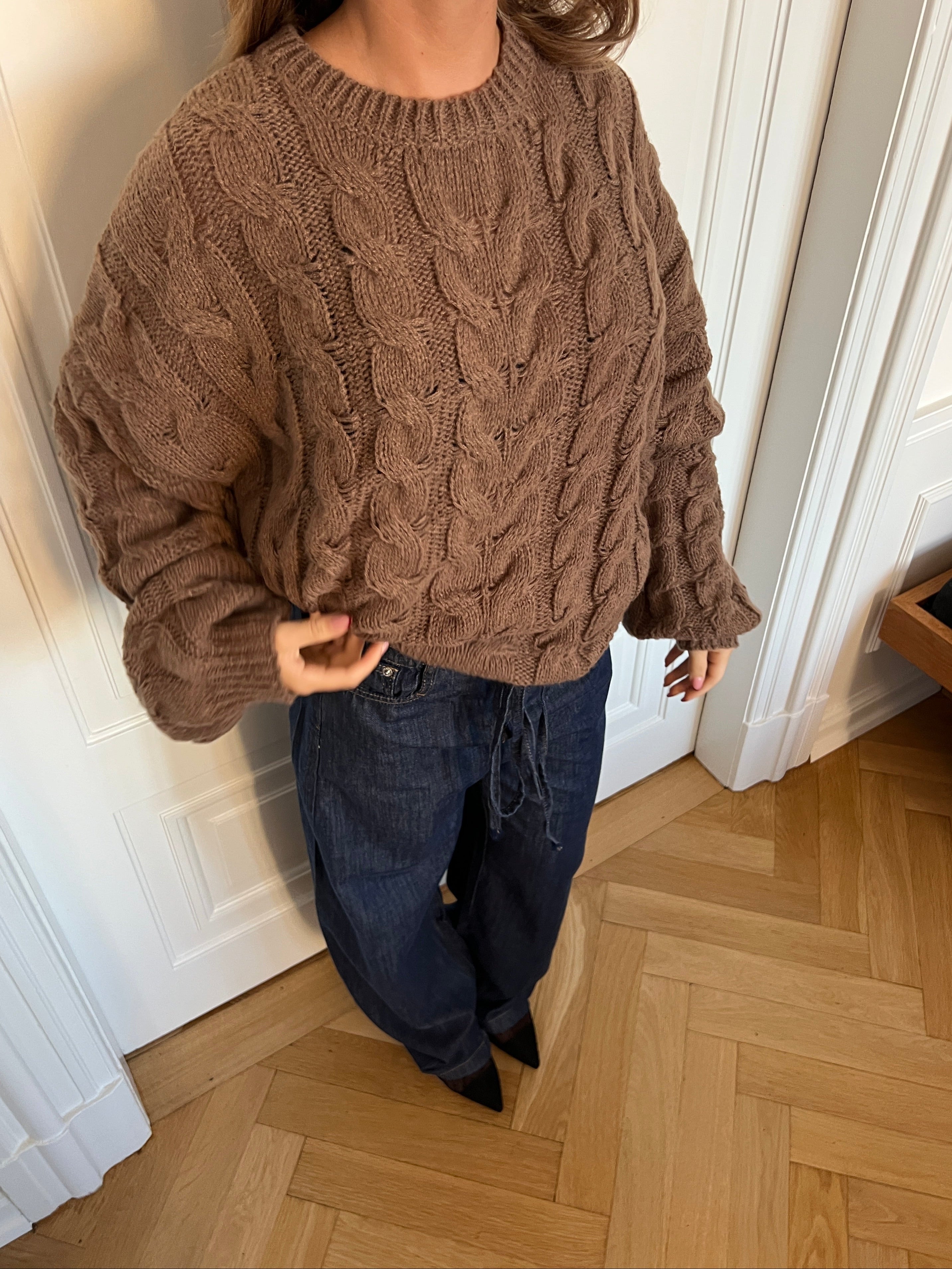 Anora Women's Chunky Cable Knit Sweater Cozy & Stylish